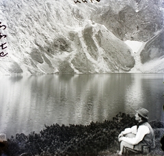 Poland,Tatry Wysokie, Fekete-tó (Czarny Staw nad Morskim Okiem) a Tengerszem (Rysy) csúcsnál., 1911, Magyar Földrajzi Múzeum / Erdélyi Mór cége, tarn, Tatra Mountains, Fortepan #86835