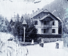 Slovakia,High Tatras, Hrušov, Barlangliget üdülőhely (ekkor Szepesbélához tartozott, ma a város része), Vaskapu villa., 1906, Magyar Földrajzi Múzeum / Erdélyi Mór cége, mountain, damaged photo, Tatra Mountains, Fortepan #86993