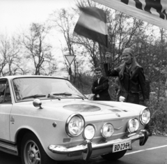 Magyarország, Fiat 850 Sport Coupe, a Tar András - Kővári György páros autója (ÁFOR SC)., 1970, Urbán Tamás, zászló, autóverseny, jelzőtábla, rendszám, Fiat 850 Coupé, Fortepan #87251