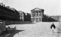 Franciaország, Versailles, Place d'Armes a kastély előtt., 1971, Urbán Tamás, Fortepan #87417