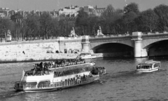 France, Paris, Szajna, jobbra a Pont de la Concorde., 1971, Urbán Tamás, ship, boat trip, sightseeing, Fortepan #87469