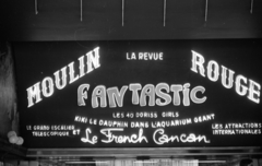 France, Paris, Boulevard de Clichy, Moulin Rouge mulató., 1971, Urbán Tamás, neon sign, erotica, Fortepan #87473