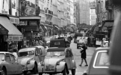 France, Paris, Rue des Abbesses a Rue Lepic-től nézve., 1971, Urbán Tamás, traffic, street view, Citroën-brand, number plate, Fortepan #87477