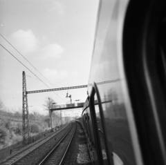 Hungary, Vác, a Budapest-Szob vasútvonal a város Verőce felé eső külterületén., 1971, Urbán Tamás, railway, catenary wire, semaphor, Fortepan #87569