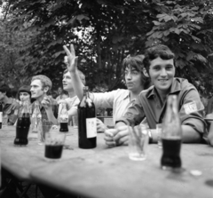 Hungary, Verőce, Express Diák és Ifjúsági Üdülőtábor., 1972, Urbán Tamás, drink, Fortepan #87718