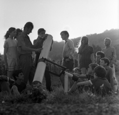 Hungary, csillagvizsgáló diákok távcsővel., 1972, Urbán Tamás, telescope, Fortepan #87752