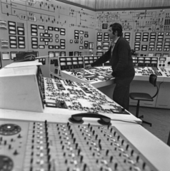 Hungary, Visonta, Gagarin Hőerőmű (később Mátrai Erőmű)., 1972, Urbán Tamás, power station, control room, Fortepan #87770