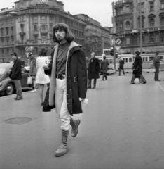 Hungary, Budapest VIII., Blaha Lujza tér a Nagykörút - Rákóczi út kereszteződés felé nézve., 1972, Urbán Tamás, beat era, Budapest, UFO lamp, Fortepan #87827