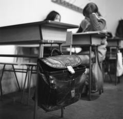 Hungary, Tokaj, Tokaji Ferenc Gimnázium., 1972, Urbán Tamás, schoolbag, school desk, still life, Fortepan #87942