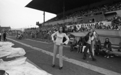 Hungary, Miskolc, DVTK-stadion, Rockfesztivál. Koncz Zsuzsa., 1973, Urbán Tamás, celebrity, auditorium, stadium, rock festival, akimbo, Fortepan #88116