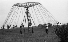 Hungary, Hortobágy, 1973, Urbán Tamás, carousel, Fortepan #88162