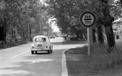 Magyarország, Röszke, határátkelő., 1973, Urbán Tamás, Volkswagen-márka, határállomás, rendszám, Volkswagen Bogár, országjelzés, Fortepan #88375