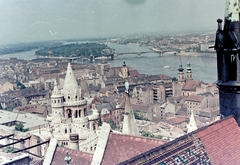 Magyarország, budai Vár, Budapest I., látkép a Mátyás-templom tornyából fotózva, előtérben a Halászbástya és a Víziváros., 1956, Fortepan, színes, háztető, látkép, vízibusz, Budapest, Fortepan #888