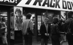 United Kingdom, London, Piccadilly Circus, The London Pavilion, a mozi bejárata., 1976, Urbán Tamás, movie theater, Fortepan #88824