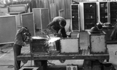 Hungary, 1976, Urbán Tamás, factory, welding, Fortepan #88852