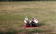 Magyarország,Szentendrei-sziget, Tahitótfalu, új agárverseny-pálya megnyitója a Pokol csárda mellett., 1977, Urbán Tamás, színes, hangszer, trombita, fúvószenekar, tuba, harsona, kottatartó, Fortepan #89007