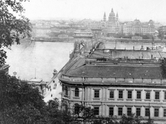 Magyarország, Budapest I., kilátás a budai Várból a Clark Ádám tér, a Széchenyi Lánchíd és a Bazilika felé., 1921, Fortepan, Duna, Budapest, függőhíd, William Tierney Clark-terv, Fortepan #8924