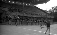 Hungary, Budapest XIV., Szabó József utca, Millenáris sporttelep., 1976, Urbán Tamás, bicycle, Budapest, racing bicycle, crash helmet, Fortepan #89372