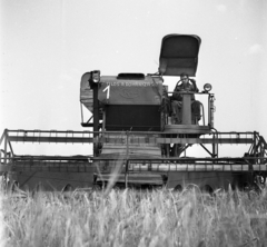 Hungary, 1972, Urbán Tamás, agriculture, harvest, wheat-field, grain, combine harvester, label, Fortepan #89614