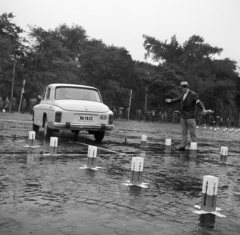 Hungary, Budapest XIV., Ötvenhatosok tere (Felvonulási tér), a Fővárosi Közlekedésbiztonsági Tanács versenye., 1969, Urbán Tamás, Budapest, Hungarian People's Army, automobile, Fortepan #89836