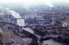 Németország, Berlin, Kelet-Berlin, kilátás a TV toronyból a Jannowitzbrücke S-Bahn állomás felé (az előtérben a hídtól balra)., 1982, Urbán Tamás, színes, látkép, NDK, Kelet-Berlin, Nyugat-Berlin, Fortepan #89998