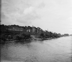 Magyarország, Budapest XXII., a Duna a "budafoki gázló"-nál, szemben a Nagytétényi (Petőfi) út házai., 1955, UVATERV, egy dunai hajóút, Budapest, folyópart, Fortepan #91119