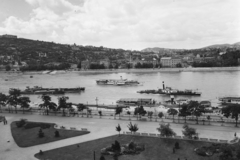 Magyarország, Budapest V., Vigadó (Molotov) tér, budai panoráma., 1955, UVATERV, egy dunai hajóút, hajó, uszály, látkép, kikötő, vontatóhajó, gőzhajó, lapátkerekes hajó, Kossuth/Leányfalu/Rigó/Ferenc Ferdinánd Főherceg hajó, Zoltán hajó, Szabadság/Zsófia/Zsófia herczegnő hajó, Budapest, Fortepan #91145