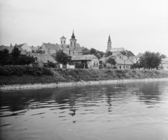 Magyarország, Szentendre, a város a Dunáról nézve., 1955, UVATERV, egy dunai hajóút, látkép, lakóház, templomtorony, folyópart, Fortepan #91169