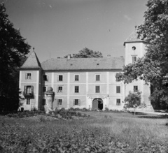 Magyarország, Hédervár, Khuen-Héderváry kastély., 1955, UVATERV, egy dunai hajóút, oszlop, kastély, Fortepan #91269