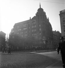 Magyarország, Budapest V., Deák Ferenc tér 3., a Sütő utca és a Deák Ferenc utca között., 1951, UVATERV, Budapest, utcakép, korlát, épület, Fortepan #9133