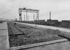 Magyarország, Budapest IX., Boráros tér, a csepeli HÉV végállomásának építése., 1951, UVATERV, Budapest, építkezés, peron, sínpálya, végállomás, zúzalék, Fortepan #91445