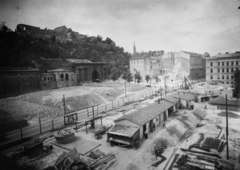 Magyarország, Budapest I., Clark Ádám tér a Lánchíd utca felől nézve. Az Alagúttól balra a megsemmisülta Budai Hegypálya épülete., 1949, UVATERV, alagút, Budapest, felvonulási épület, Fortepan #91536