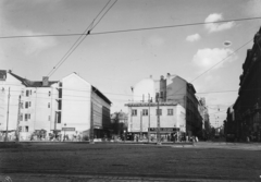 Magyarország, Budapest VIII.,Budapest IX., Kálvin tér, szemben a Baross utca és az Üllői út., 1953, UVATERV, reklám, óra-ékszer, Édességbolt, Budapest, Fortepan #91612