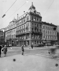 Magyarország, Budapest V., Astoria kereszteződés, balra a Kossuth Lajos utca, jobbra a Károly (Tanács) körút., 1962, UVATERV, Budapest, Fortepan #91781