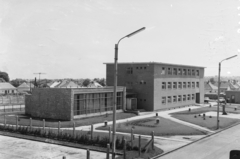 Magyarország, Veszprém, Pápai út, 15-ös AKÖV (később 15-ös Volán) telephelye., 1963, UVATERV, kerítés, automobil, közvilágítás, utcai lámpa, Fortepan #91839