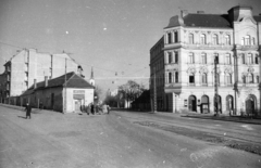 Magyarország, Budapest II., Zsigmond tér a Bécsi út - Ürömi utca elágazásánál., 1960, UVATERV, utcakép, életkép, villamosmegálló, Budapest, Fortepan #91991