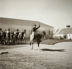 Hungary, Bábolna, Szapáry-kastély, Ménesudvar, hadiárvák lovas zenekara., 1939, Ebner, horse, military, wind band, Fortepan #92250