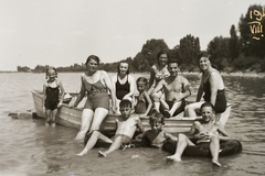 1944, Fortepan/Album002, boat, kids, tableau, shore, bathing suit, inner tube, Fortepan #92626