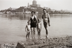 Hungary,Slovakia, Štúrovo, Duna-part, a túlparton Esztergom, a Várhegyen a Bazilika., 1944, Fortepan/Album002, basilica, nude photo, Danube, shore, girl, mother, bathing suit, date label, mud, Fortepan #92655