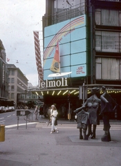 Svájc, Zürich, Bahnhofstrasse - Sihlstrasse sarok., 1979, Közösségi Szociális Szövetkezet, színes, szobor, áruház, szoborcsoport, bevásárlóközpont, Fortepan #93420