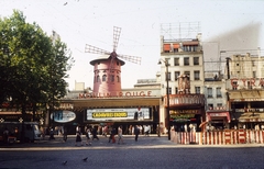 France, Paris, Boulevard de Clichy, Moulin Rouge mulató., 1976, Közösségi Szociális Szövetkezet, colorful, windmill, cabaret, Fortepan #93445