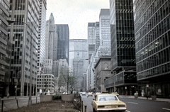 Amerikai Egyesült Államok, New York, Park Avenue, középen a Pan Am (később MetLife) Building., 1970, LHM, színes, felhőkarcoló, Fortepan #93500