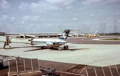 Hollandia, Amszterdam, Schiphol repülőtér., 1969, LHM, színes, amerikai gyártmány, repülőgép, repülőtér, KLM légitársaság, McDonnell Douglas-márka, McDonnell Douglas DC-9, Fortepan #93523