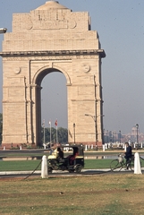 India, Delhi, India Gate., 1972, Lőw Miklós, colorful, gate, memorial, Fortepan #93624