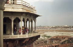 India, Agra, Red Fort (Vörös Erőd), Jázmin torony, jobbra a Jamuna folyó., 1972, Lőw Miklós, colorful, bridge, fort, Mughal architecture, Fortepan #93690