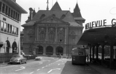 Svájc, Bern, Kochergasse, szemben a Casino., 1959, Fortepan/Album004, autóbusz, felirat, buszmegálló, rendszám, Fortepan #93854