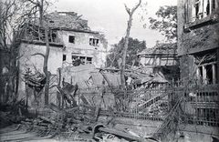 Hungary, Budapest VI., Lendvay utca, jobbra a Munkácsy Mihály utca sarkán álló ház látszik., 1944, Pálfi András, war damage, bombing, damaged building, Budapest, Fortepan #93927