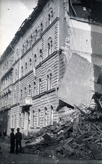 Hungary, Budapest VI., Aradi utca a Bajza utca felől a Székely Bertalan utca sarok felé nézve., 1944, Pálfi András, bombing, damaged building, Budapest, Fortepan #93932