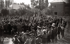 Magyarország, Budapest XVIII., Hősök tere a Nemes utca felé nézve., 1941, Pálfi András, Budapest, cserkész, zászló, Fortepan #93949