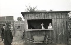 1943, Pálfi András, booth, basket, wheelbarrow, handbarrow, Fortepan #93993